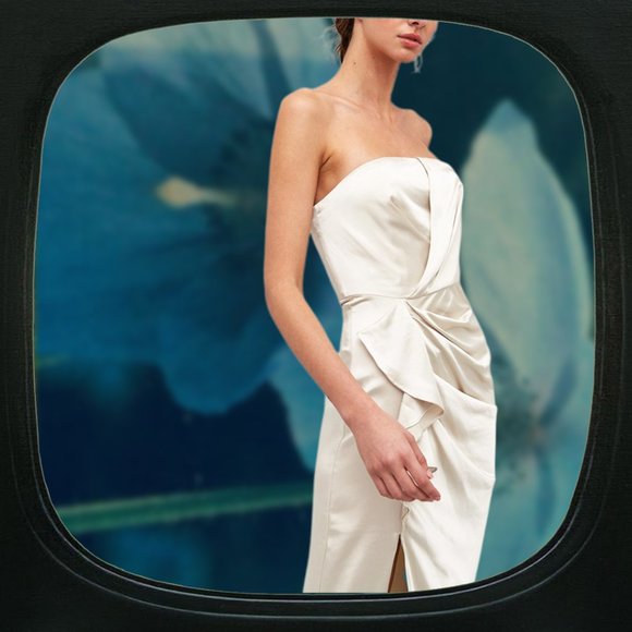 C/MEO cameo ecru dress gown - Picture 2 of 8